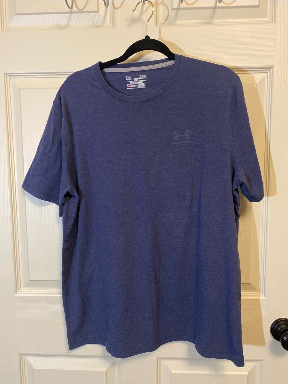 Under Armour Men’s Short-Sleeve Athletic Tee in Navy Blue